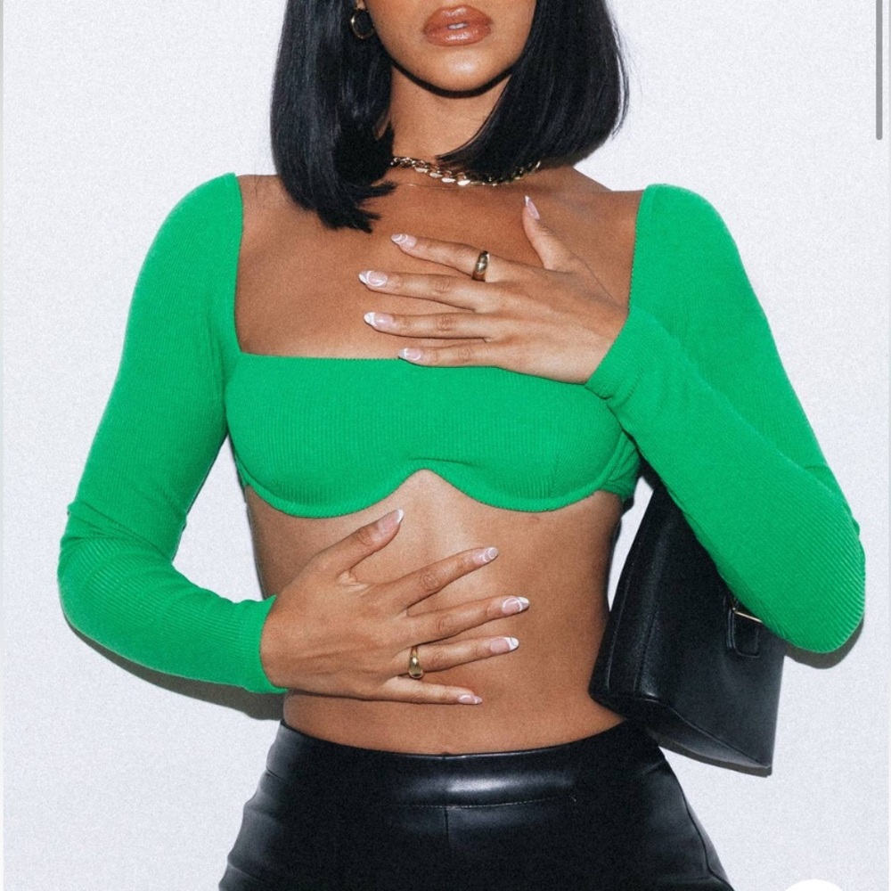 Princess Polly Becca Long Sleeve Crop Top